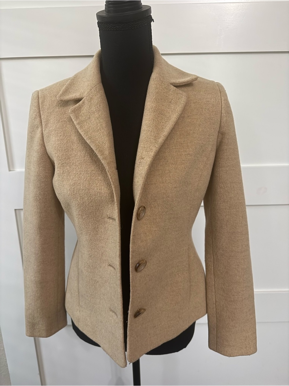 Petite Sophisticate Camel hair/Wool Blend Jacket -  like new size 0 - Picture 2 of 7